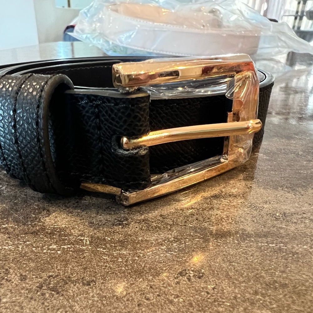✨NEW✨3 Black and cream women’s Belt with Gold Buckle